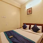 Oyo Flagship 546 Vadapalani