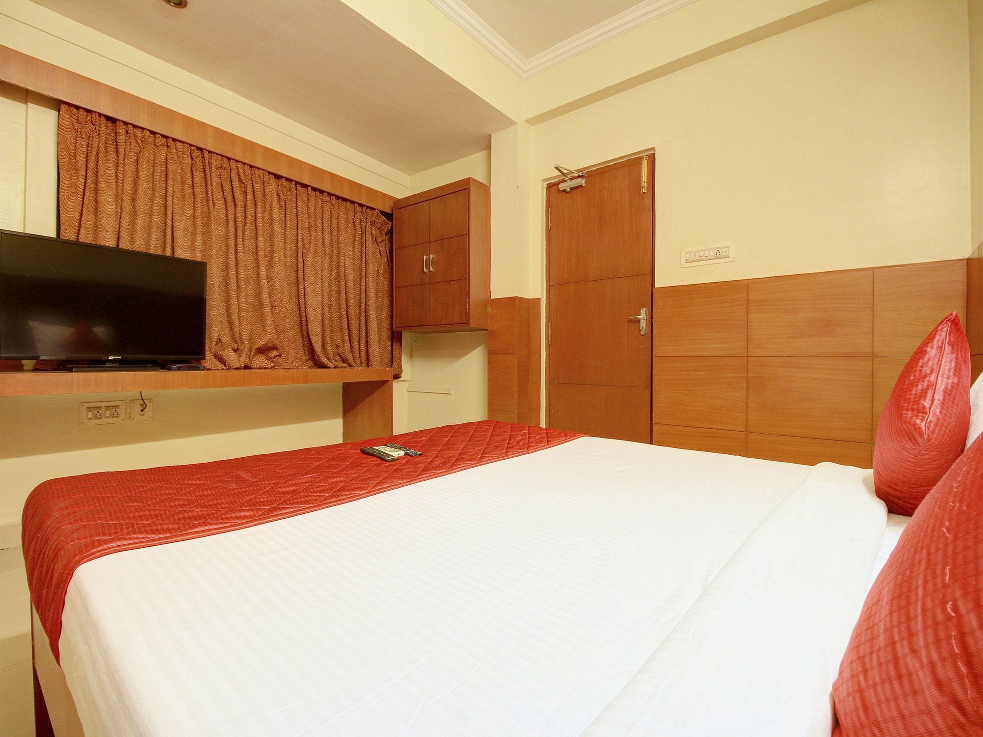 Oyo Flagship 546 Vadapalani Chennai